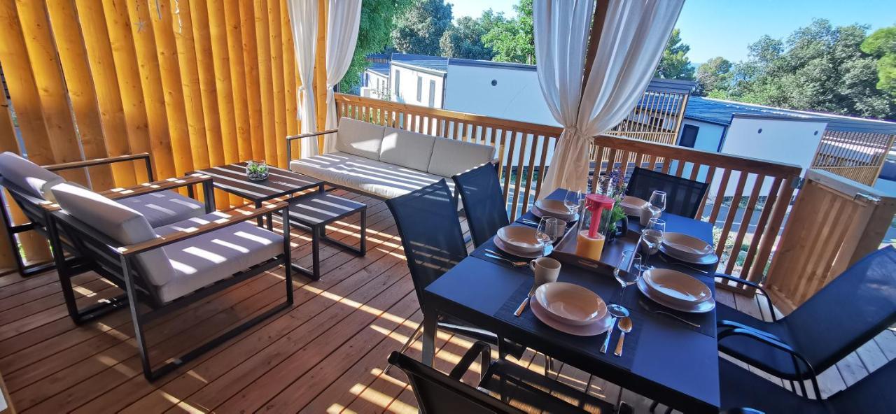 Mobile home KMZ Selce Esterno foto