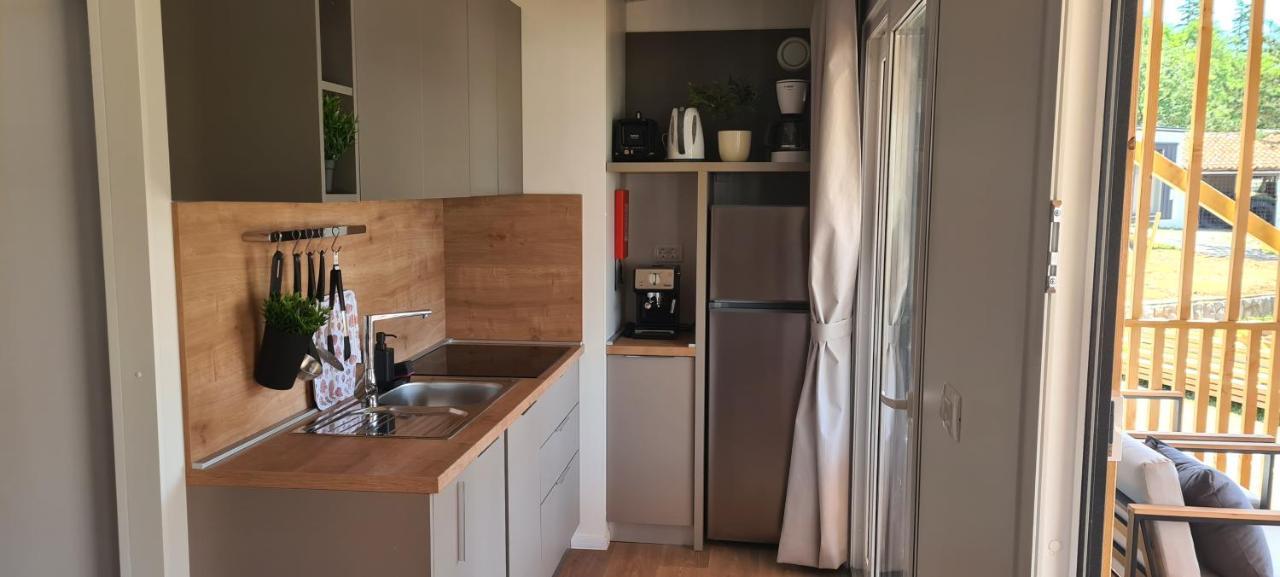 Mobile home KMZ Selce Esterno foto